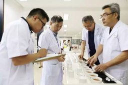福建宁德市举办第八届茶王赛 “赖茶国丰红”获茶王赛红茶金奖